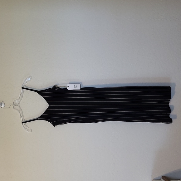 Leith Dress Velvet Striped Slits Both Sides V Neck Strappy Midi Dress Size XS - Picture 7 of 16